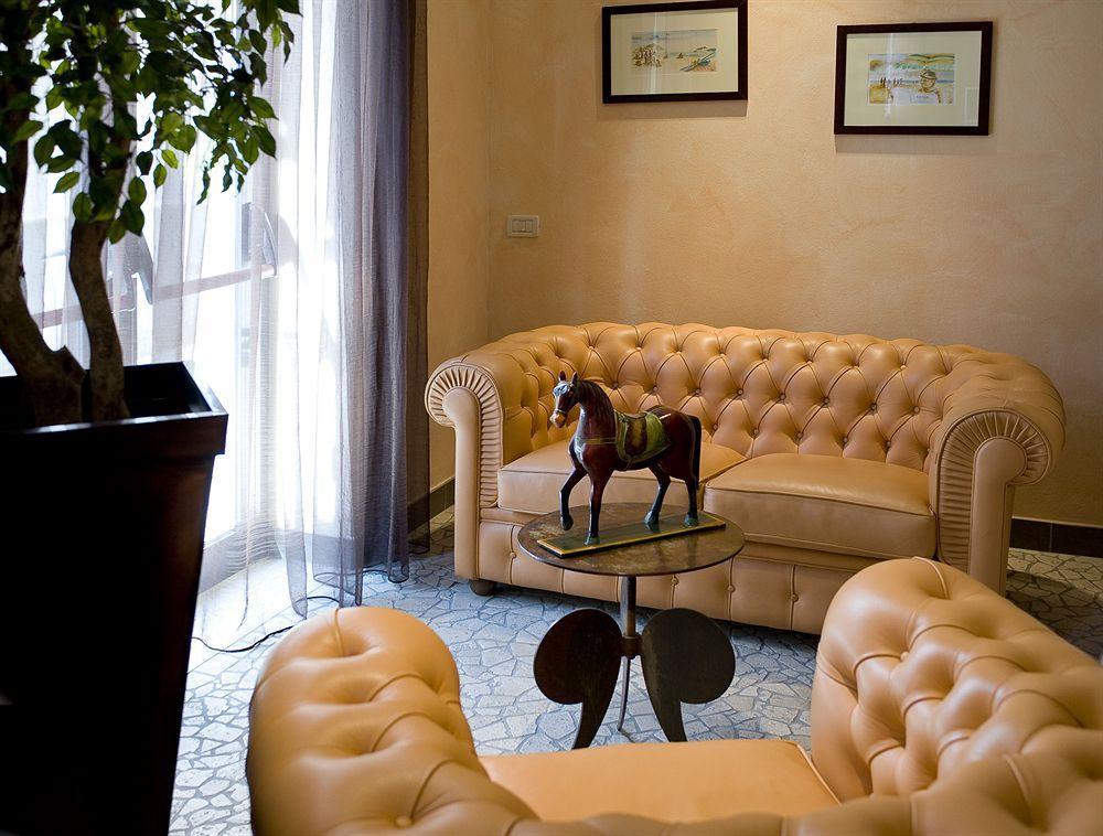 Hotel Italia Bellaria-Igea Marina Bagian luar foto
